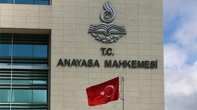 Anayasa Mahkemesinde 56 kişi görevden alındı!