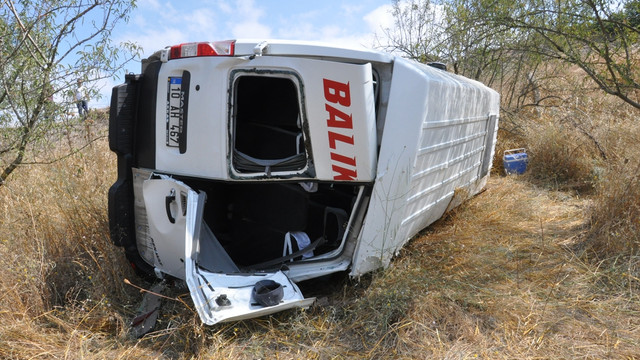 Balıkesir'de trafik kazası: 19 yaralı