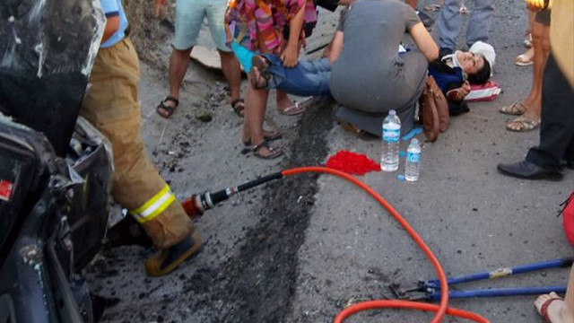 Balıkesir'de trafik kazası: 3 yaralı