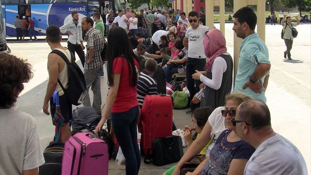 Bursa otobüs terninalinde bayram yoğunluğu