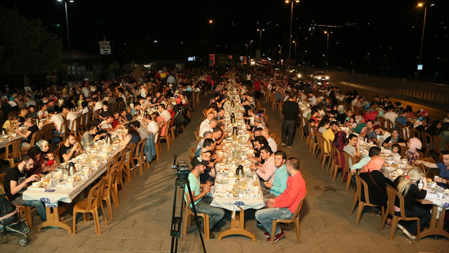 Büyük Eyüp Sultan Sahuruna büyük katılım