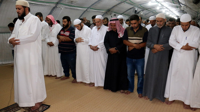 Çadır kentte Kadir Gecesi