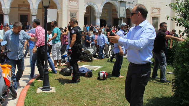 Camide üzerimde bomba var diye bağırdı