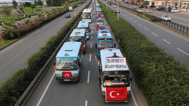 Darbe girişimine tepki için 700 araçla konvoy oluşturdular