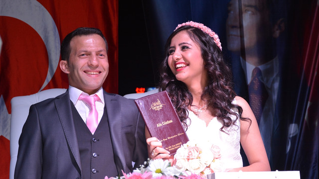 Demokrasi nöbetinde evlendiler