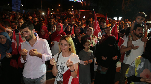 Demokrasi şehitleri için mevlüt okutuldu
