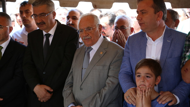 Demokrasi şehitleri son yolculuğuna uğurlanıyor