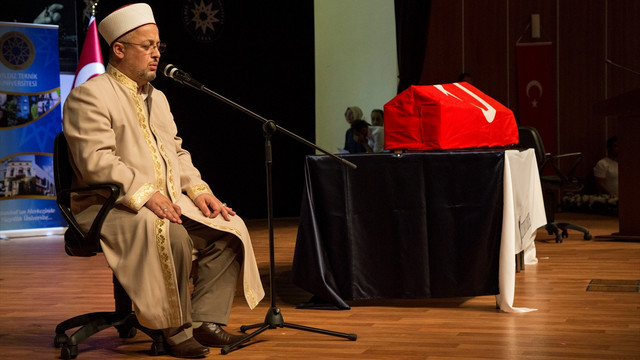 Demokrasi şehitleri son yolculuğuna uğurlanıyor