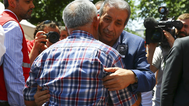 Demokrasi şehitleri son yolculuklarına uğurlanıyor