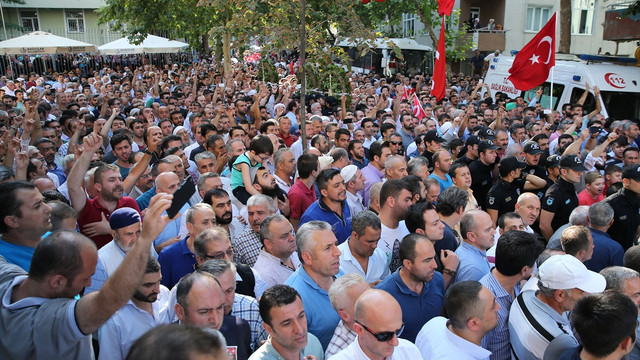 Demokrasi şehitleri son yolculuğuna uğurlanıyor