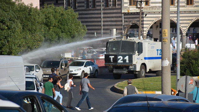 Diyarbakır'da izinsiz gösteri