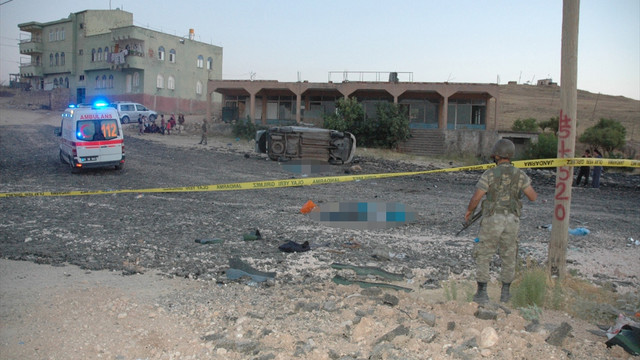 Diyarbakır'da kamyonet devrildi: 2 ölü, 2 yaralı