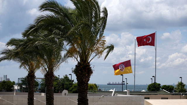 Dursun Özbek: Turgay Şeren ismi ölümsüzleştirilecek