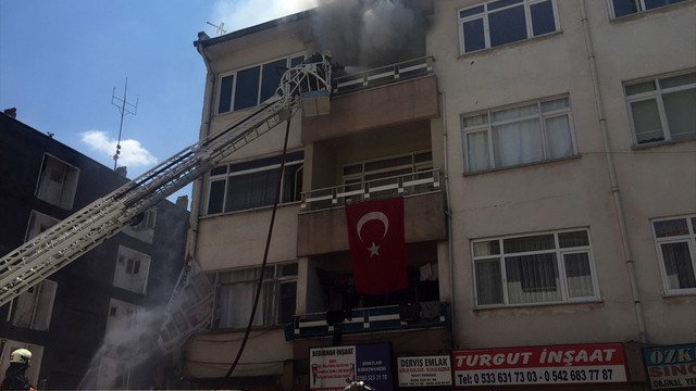 Düzce'de ev yangını