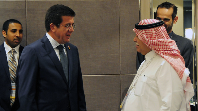 Ekonomi Bakanı Zeybekci Çin'de