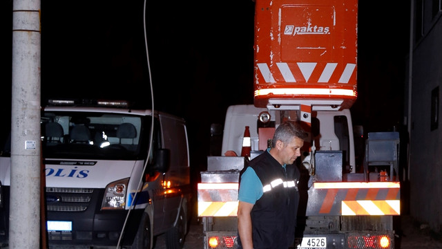Elektrik akımına kapılan temizlik işçisi ağır yaralandı
