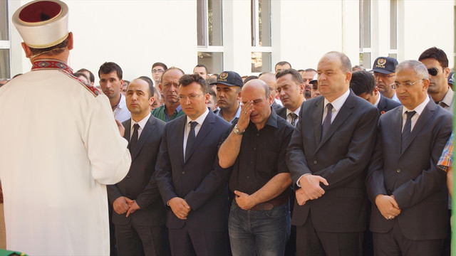 Emniyet müdürünün 4. kattan düşen oğlu öldü