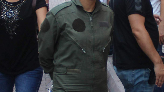 İstanbulda 992 asker tutuklandı!