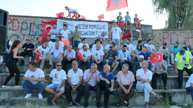 FETÖ darbe girişimine dünyadan tepkiler