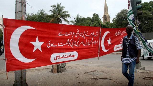 FETÖ'nün darbe girişimine dünyadan tepkiler