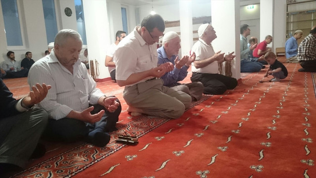 FETÖ'nün darbe girişimine dünyadan tepkiler