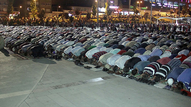 FETÖ'nün darbe girişimine tepkiler