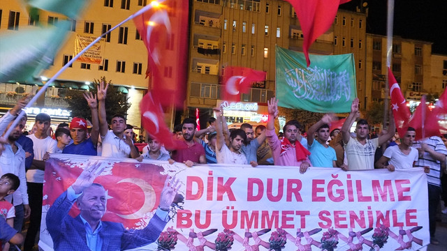 FETÖ'nün darbe girişimine tepkiler