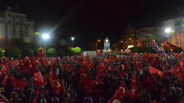 FETÖ'nün darbe girişimine tepkiler