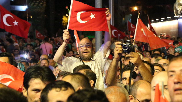 FETÖ'nün darbe girişimine tepkiler