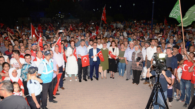 FETÖ'nün darbe girişimine tepkiler