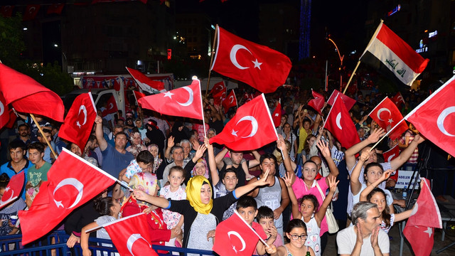 FETÖ'nün darbe girişimine tepkiler