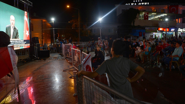 FETÖ'nün darbe girişimine tepkiler