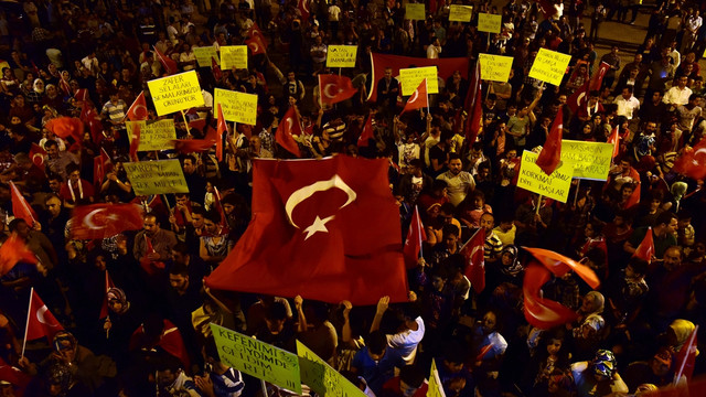 FETÖ'nün darbe girişimine tepkiler