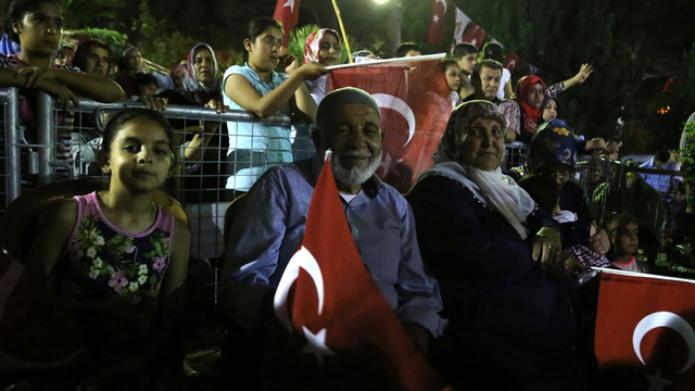 FETÖ'nün darbe girişimine tepkiler