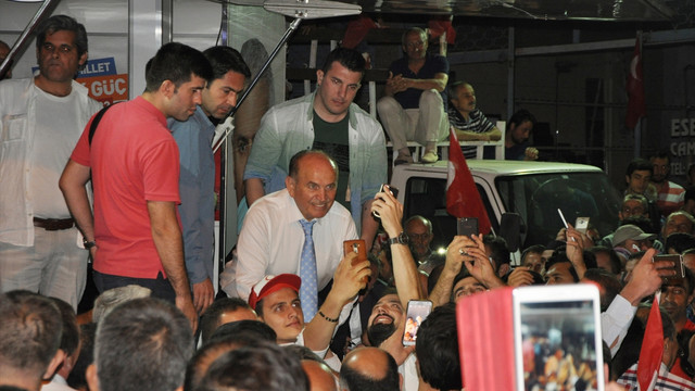 FETÖ'nün darbe girişimine tepkiler