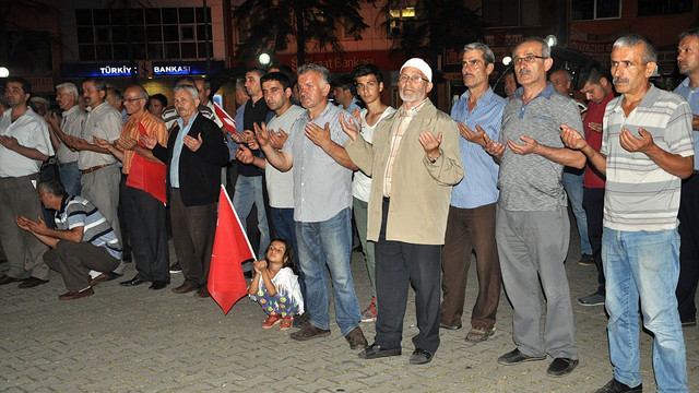 FETÖ'nün darbe girişimine tepkiler