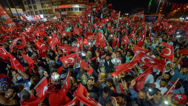 FETÖ'nün darbe girişimine tepkiler