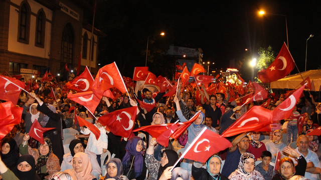 FETÖ'nün darbe girişimine tepkiler