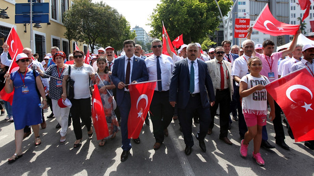 FETÖ'nün darbe girişimine tepkiler