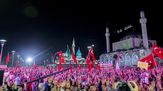 FETÖ'nün darbe girişimine tepkiler