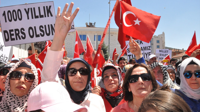 FETÖ'nün darbe girişimine tepkiler