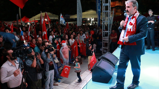 FETÖ'nün darbe girişimine tepkiler