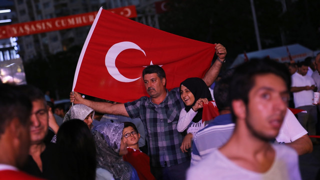 FETÖ'nün darbe girişimine tepkiler