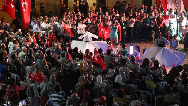 FETÖ'nün darbe girişimine tepkiler