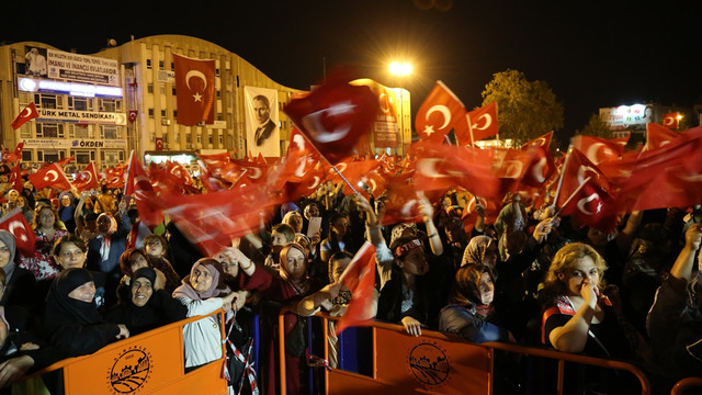FETÖ'nün darbe girişimine tepkiler