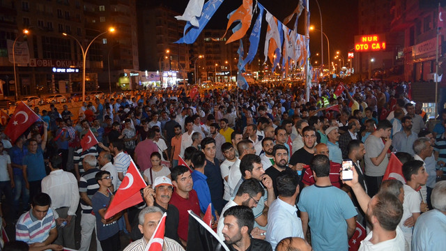 FETÖ'nün darbe girişimine tepkiler