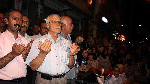 FETÖ'nün darbe girişimine tepkiler