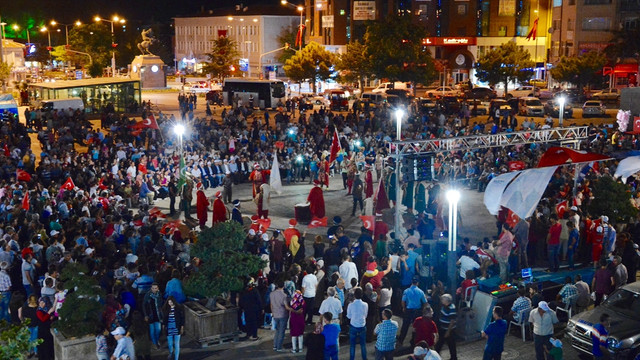 FETÖ'nün darbe girişimine tepkiler