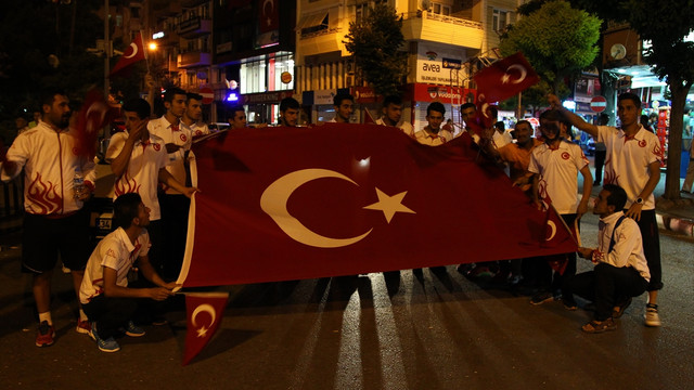 FETÖ'nün darbe girişimine tepkiler