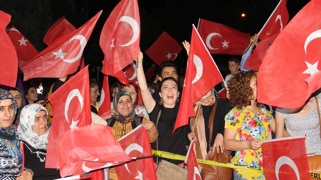 FETÖ'nün darbe girişimine tepkiler